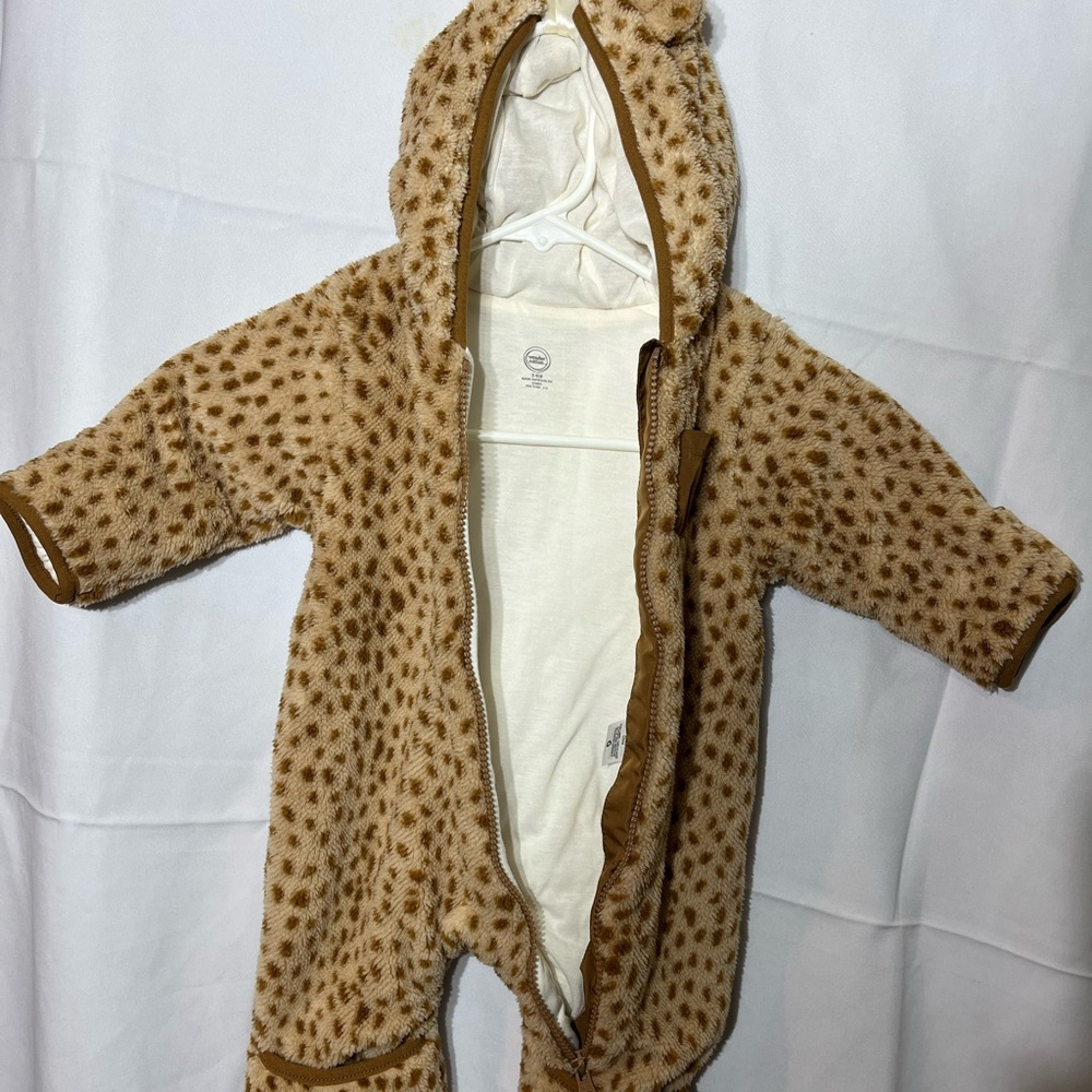 Wonder Nation Beige baby romper with brown dots, soft‎ texture, size 3-6M New - Picture 14 of 14